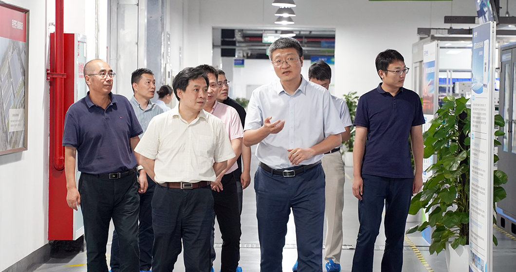 生態(tài)環(huán)境部科技與財務(wù)司司長王志斌一行 調(diào)研 譜育科技高端科學(xué)儀器創(chuàng)新基地